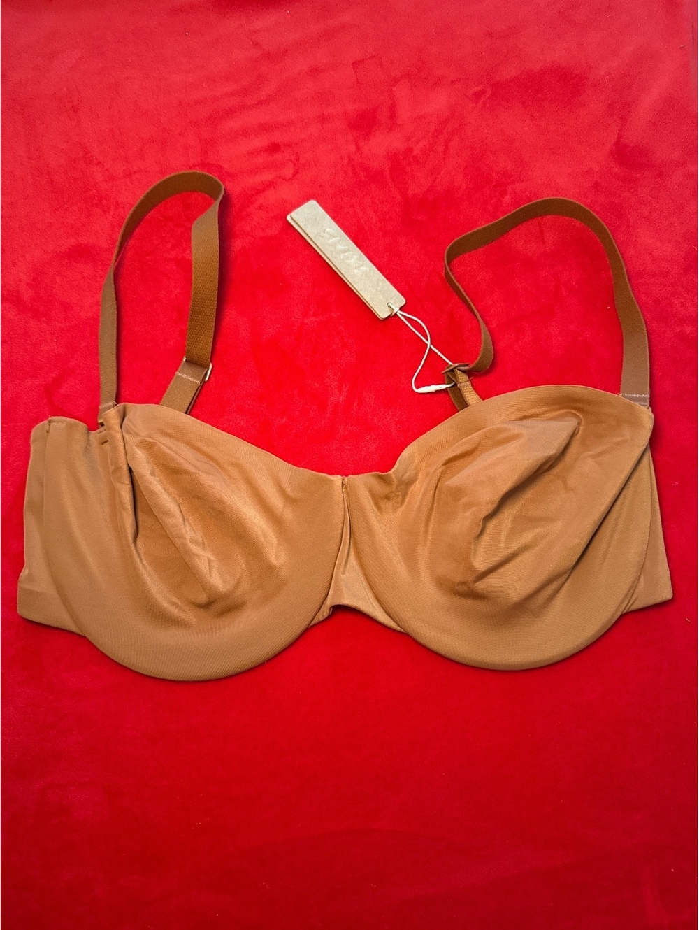 Skims Smoothing Intimates Strapless Bra Color Bronze Size 32DDDD